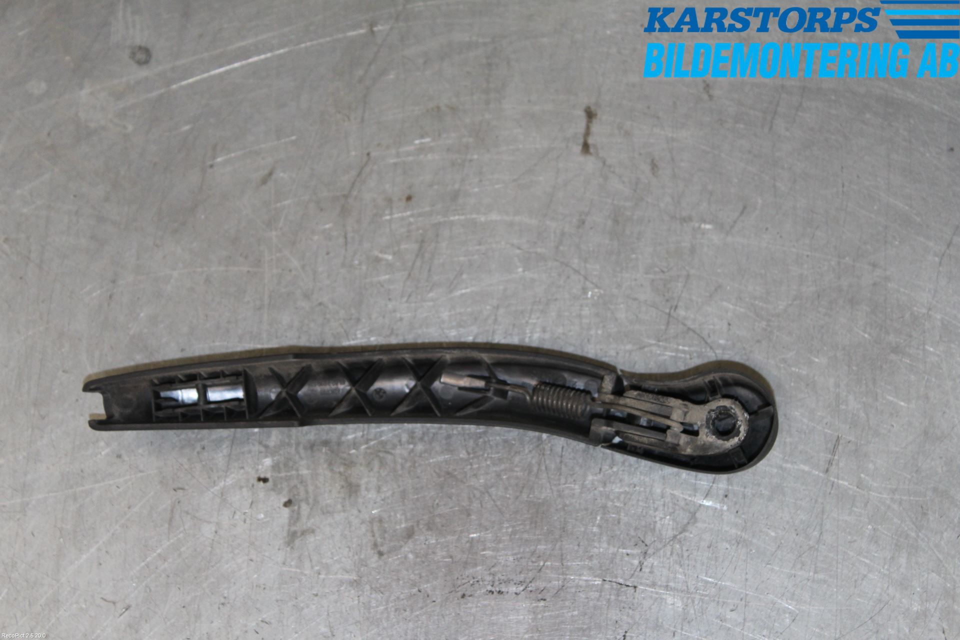 BMW 3 F30/F31/F80 12-19 Torkararm-Bakruta
