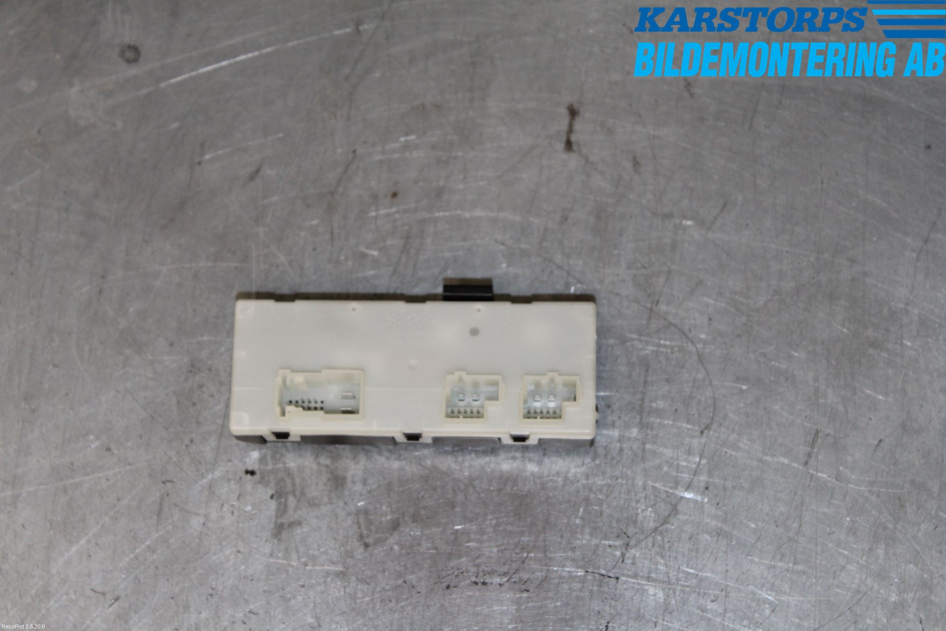 BMW 3 F30/F31/F80 12-19 Styrenhet Baklucka