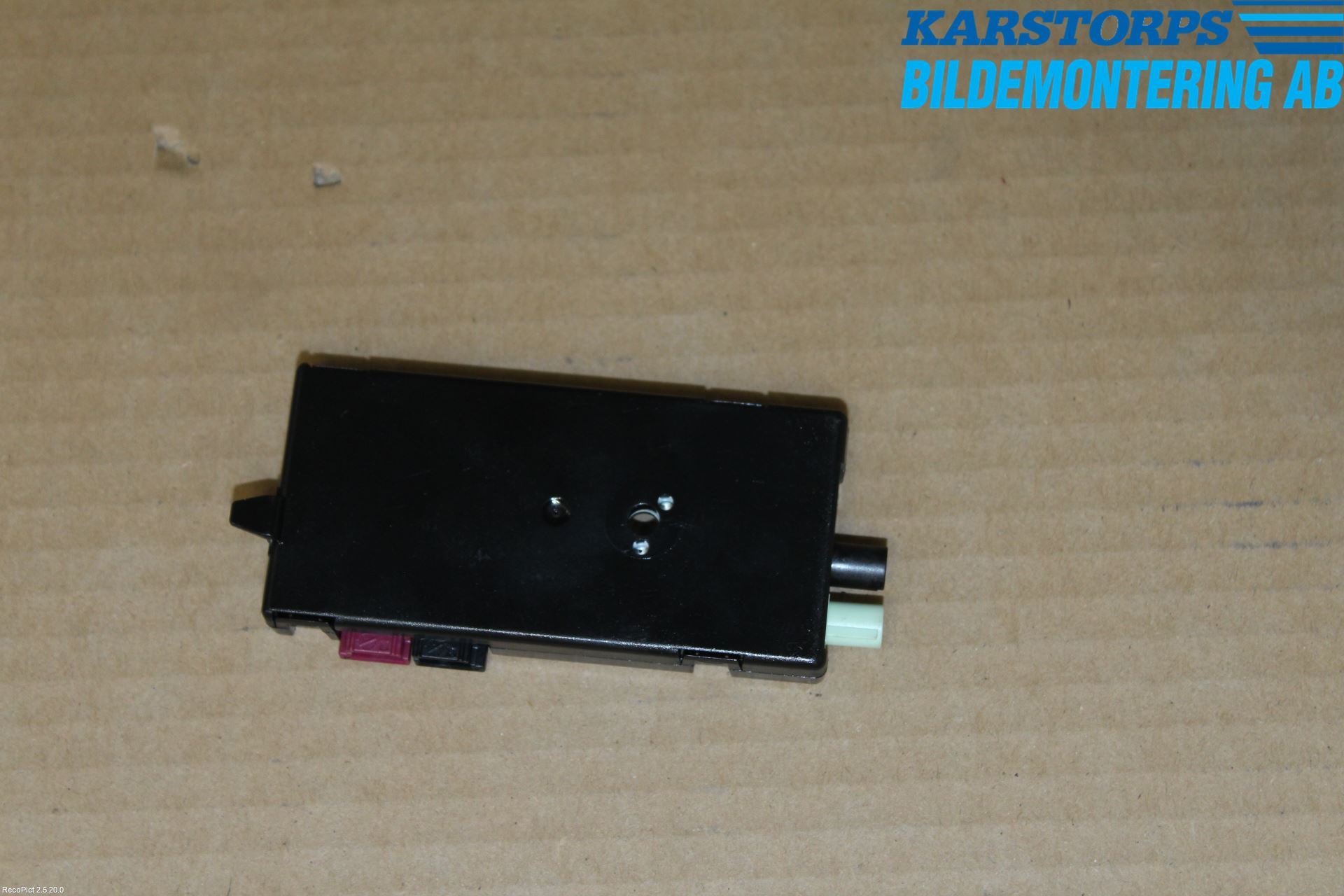 BMW 3 F30/F31/F80 12-19 Antennförstärkare