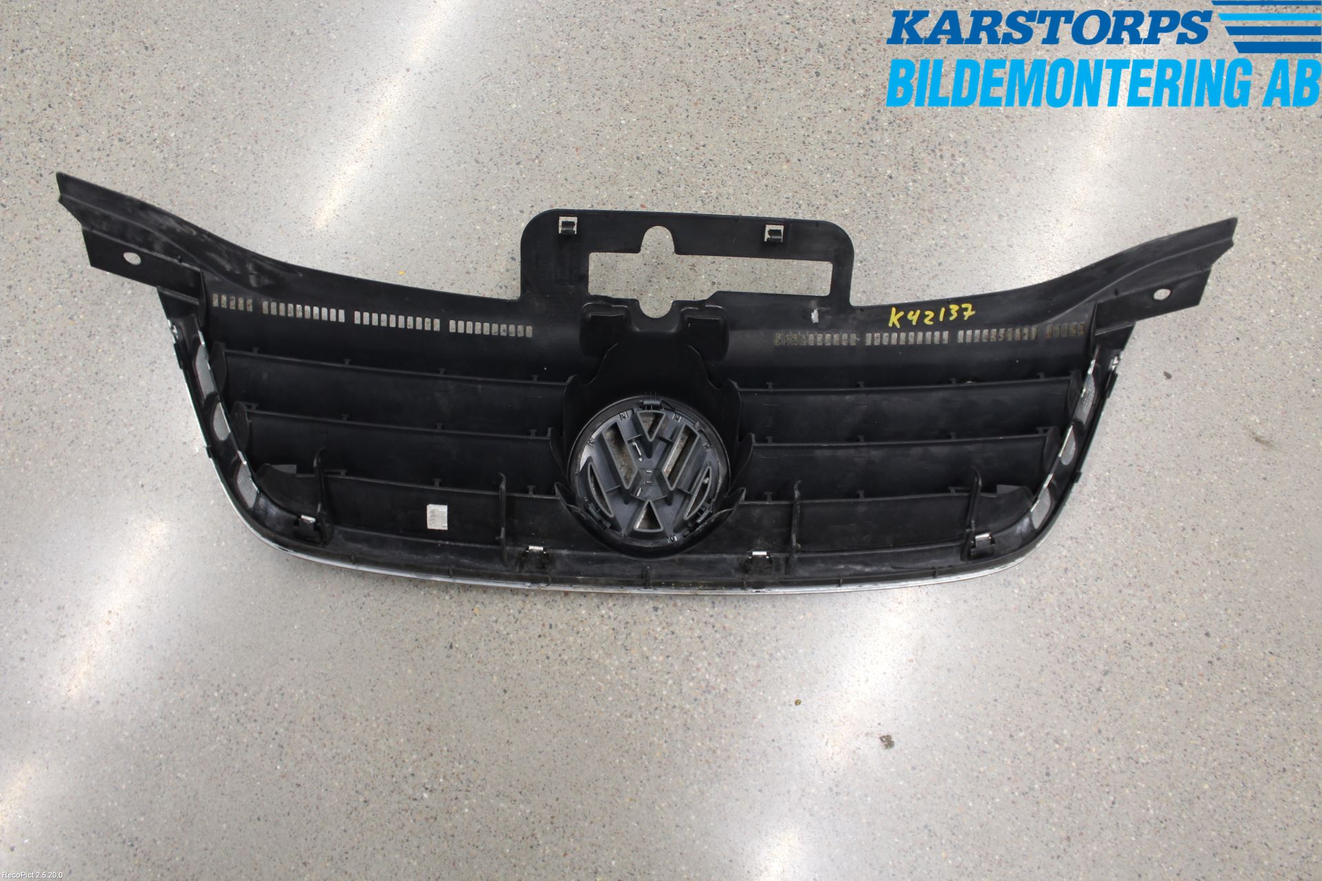 Volkswagen VW TOURAN 03-10 Grill Komp