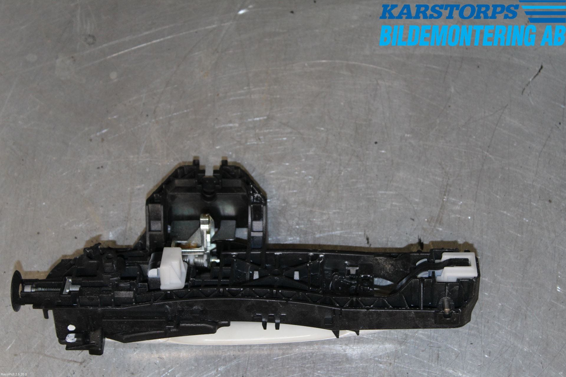 Mercedes-Benz MB GLA-KLASS (X156) 13-20 Dörrhandtag Yttre Hö