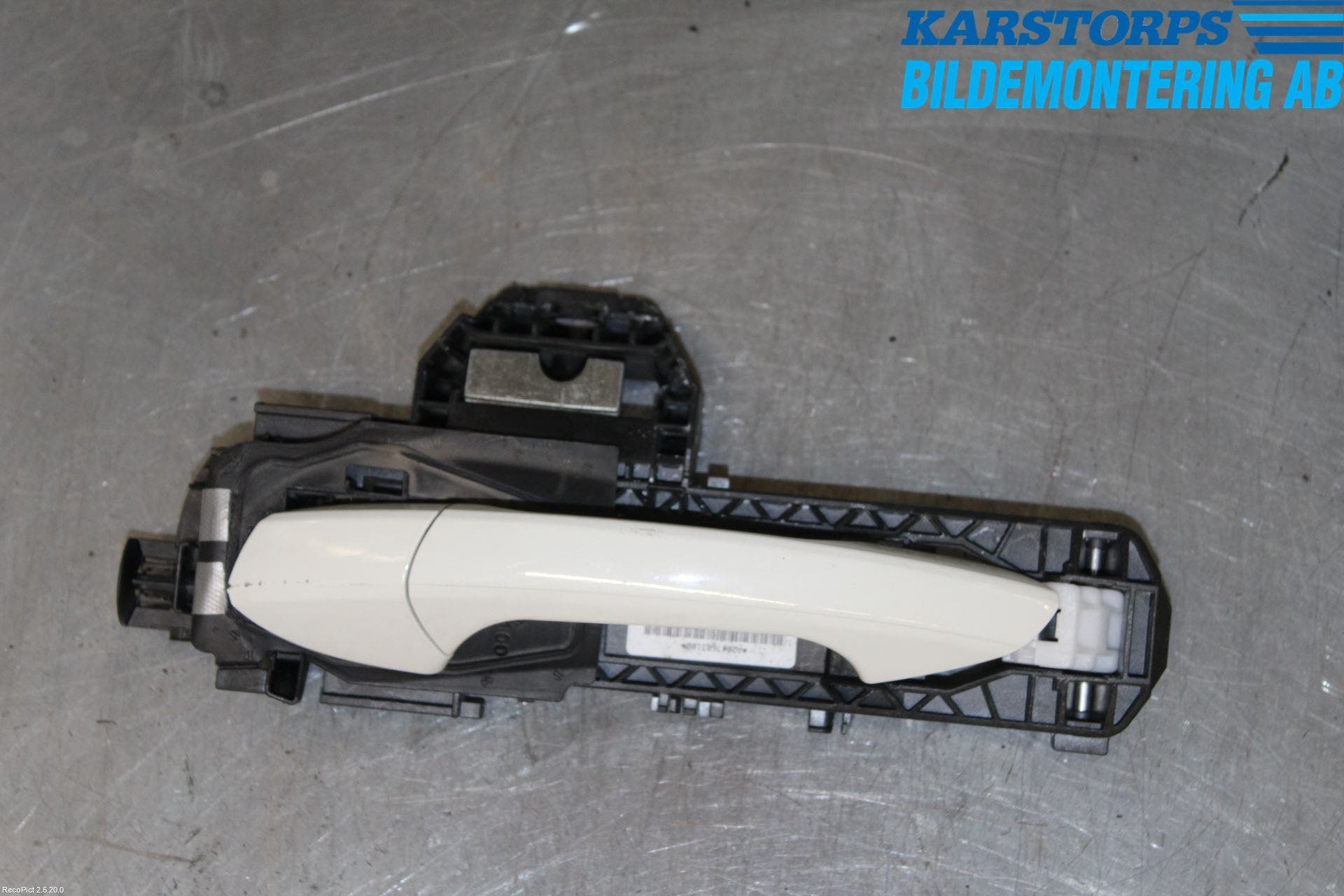 Mercedes-Benz MB GLA-KLASS (X156) 13-20 Dörrhandtag Yttre Vä