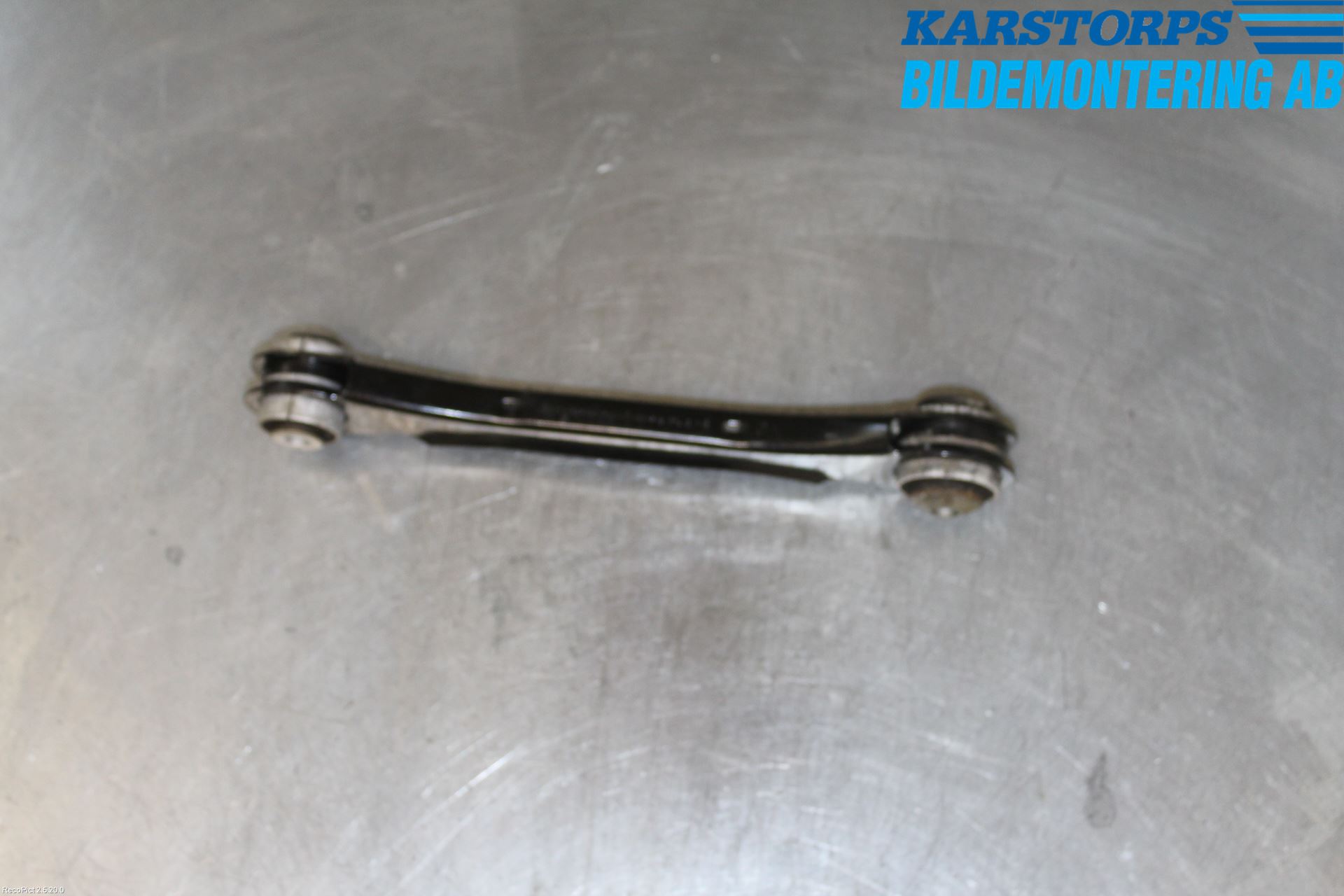 BMW 3 F30/F31/F80 12-19 Bärarm Bak Övre Höger