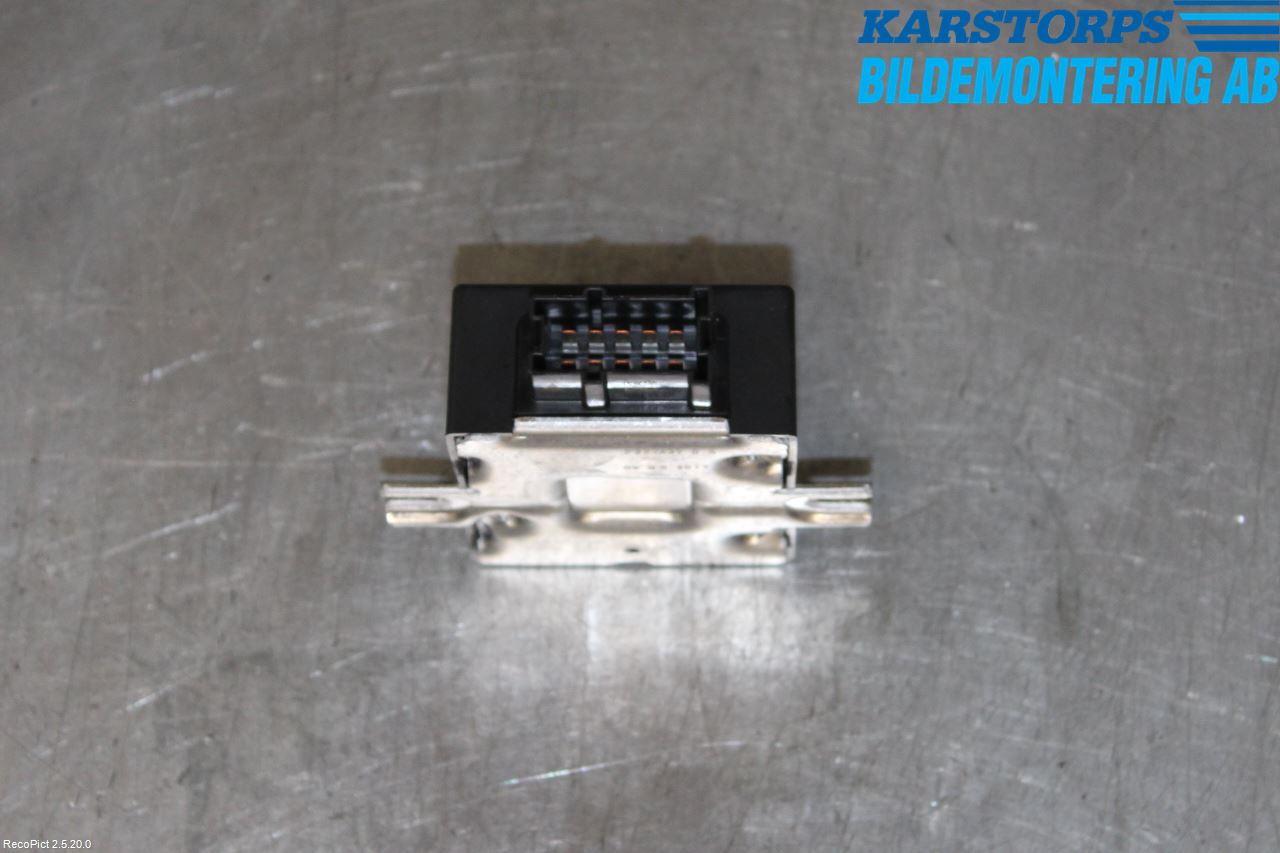 BMW 3 F30/F31/F80 12-19 Styrenhet Bränslepump