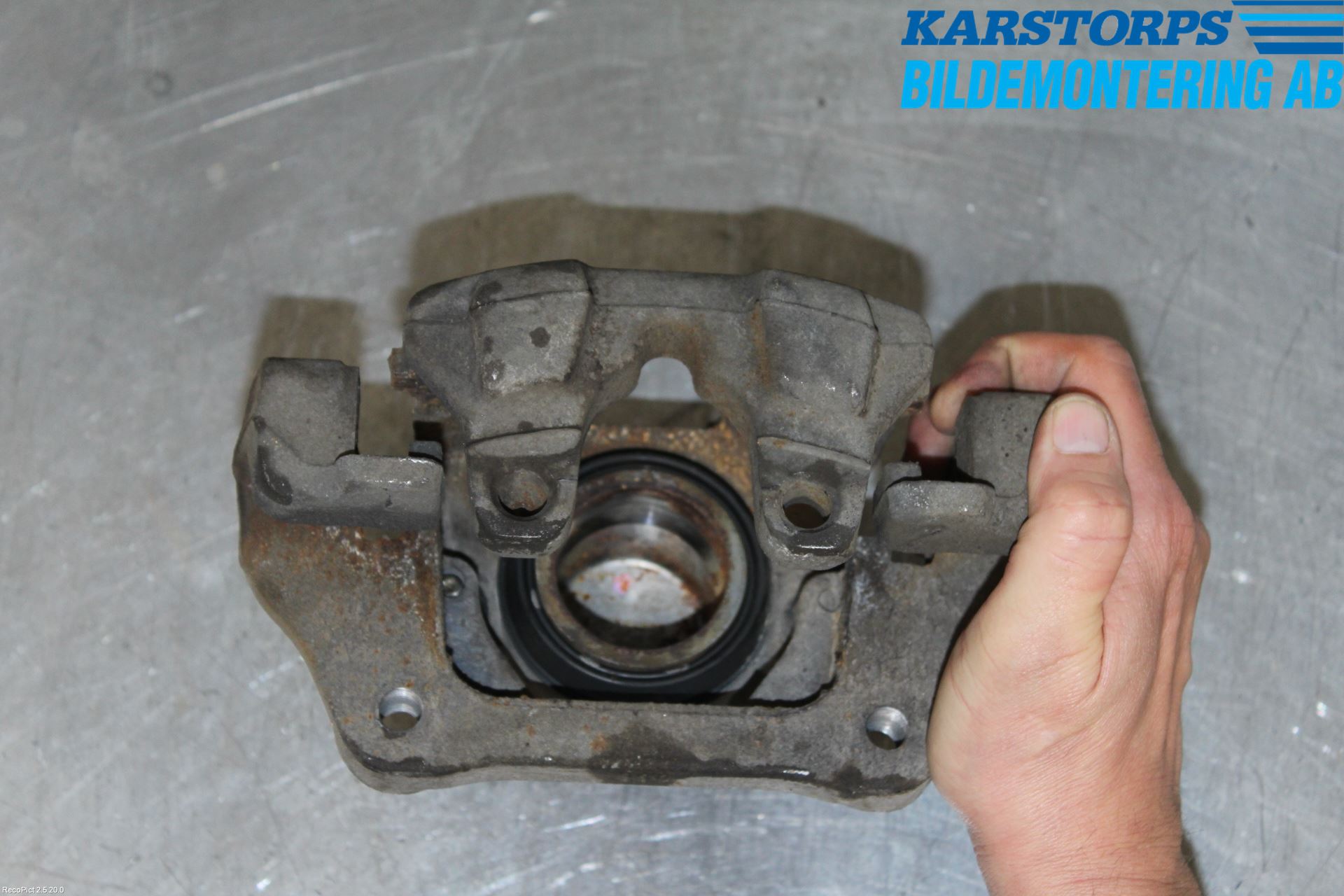 BMW 3 F30/F31/F80 12-19 Bromsok Fram Vänster