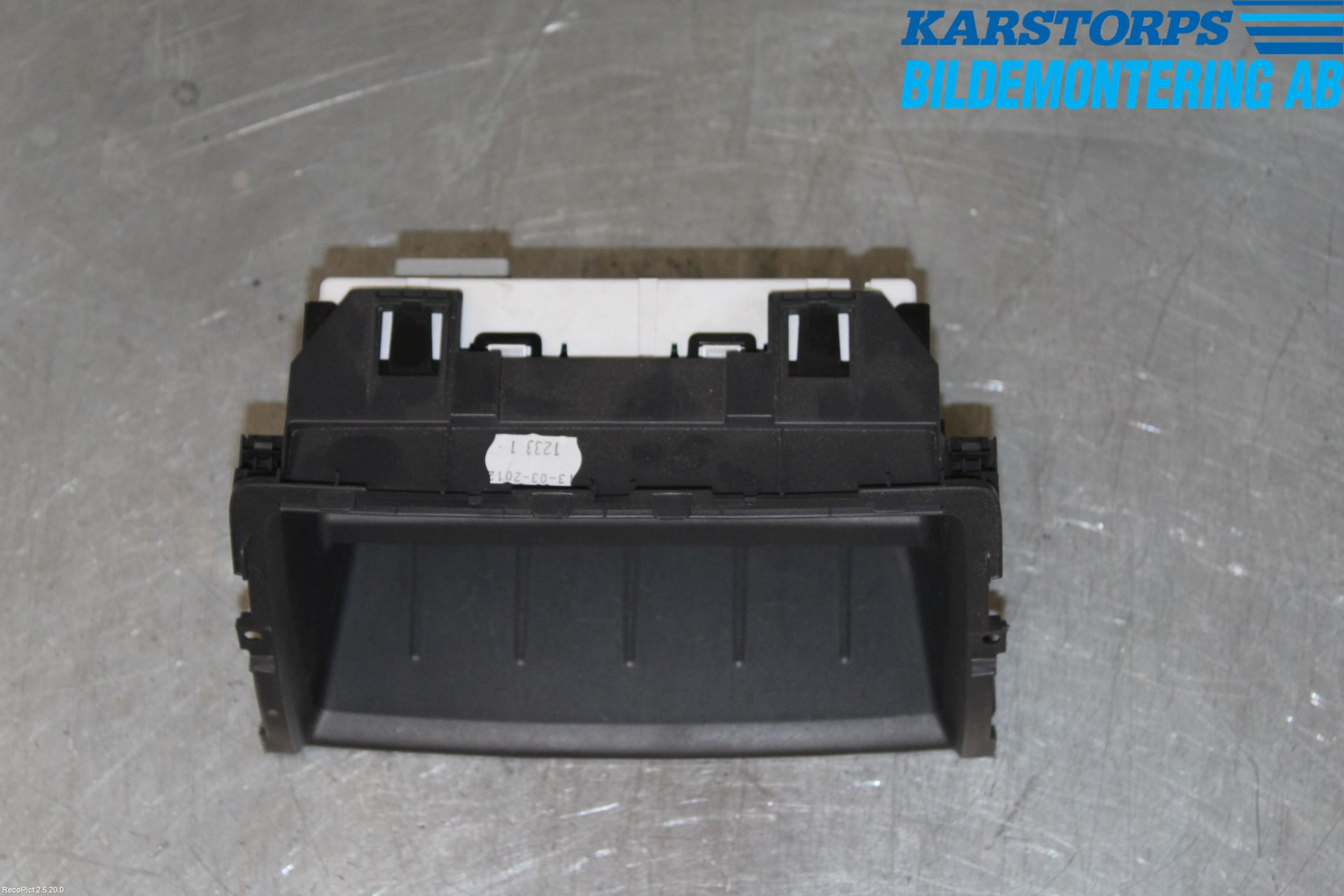 Renault TRAFIC   02-14 Kontrolldisplay