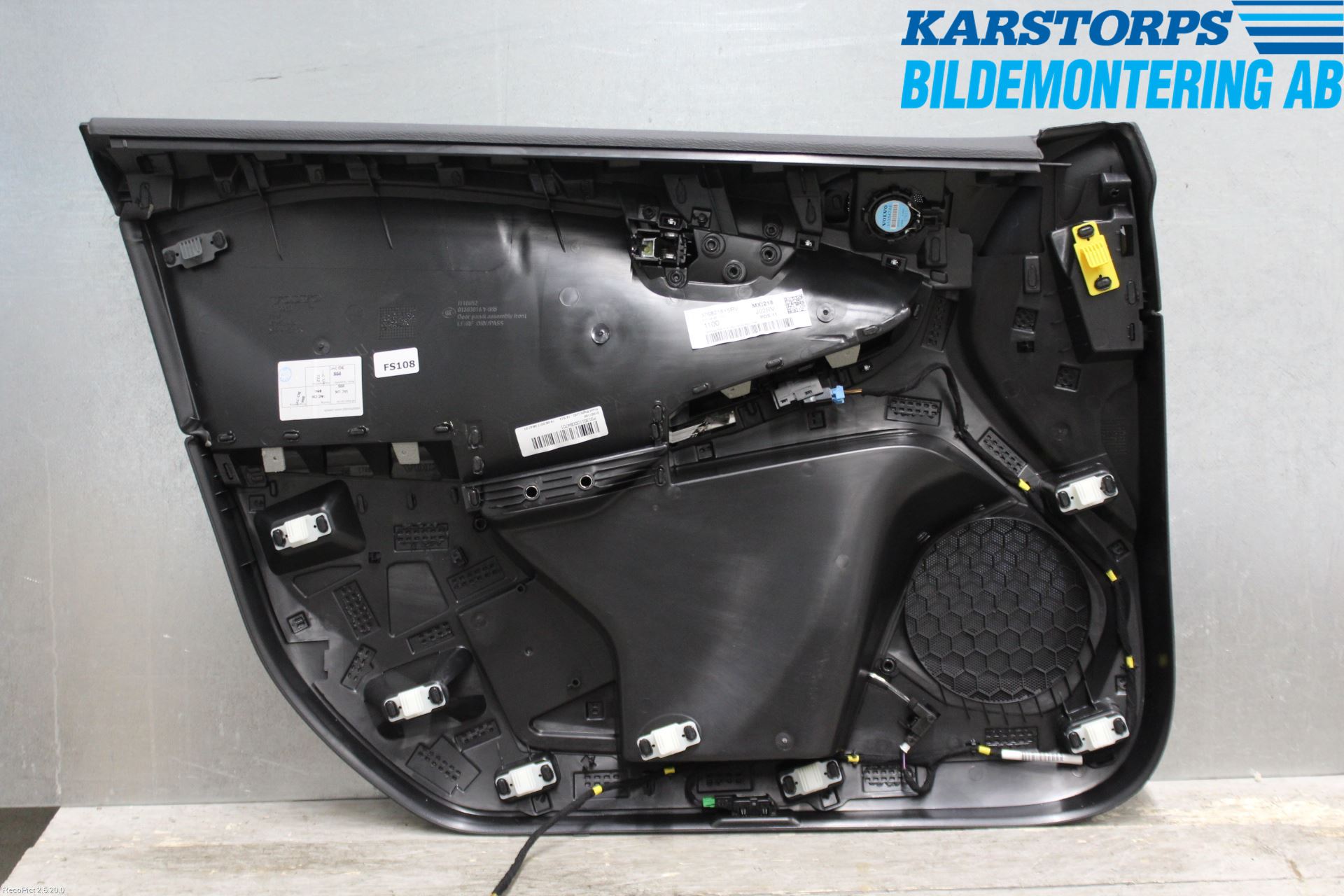 Volvo V40 12-19 Dörrklädsel Hö