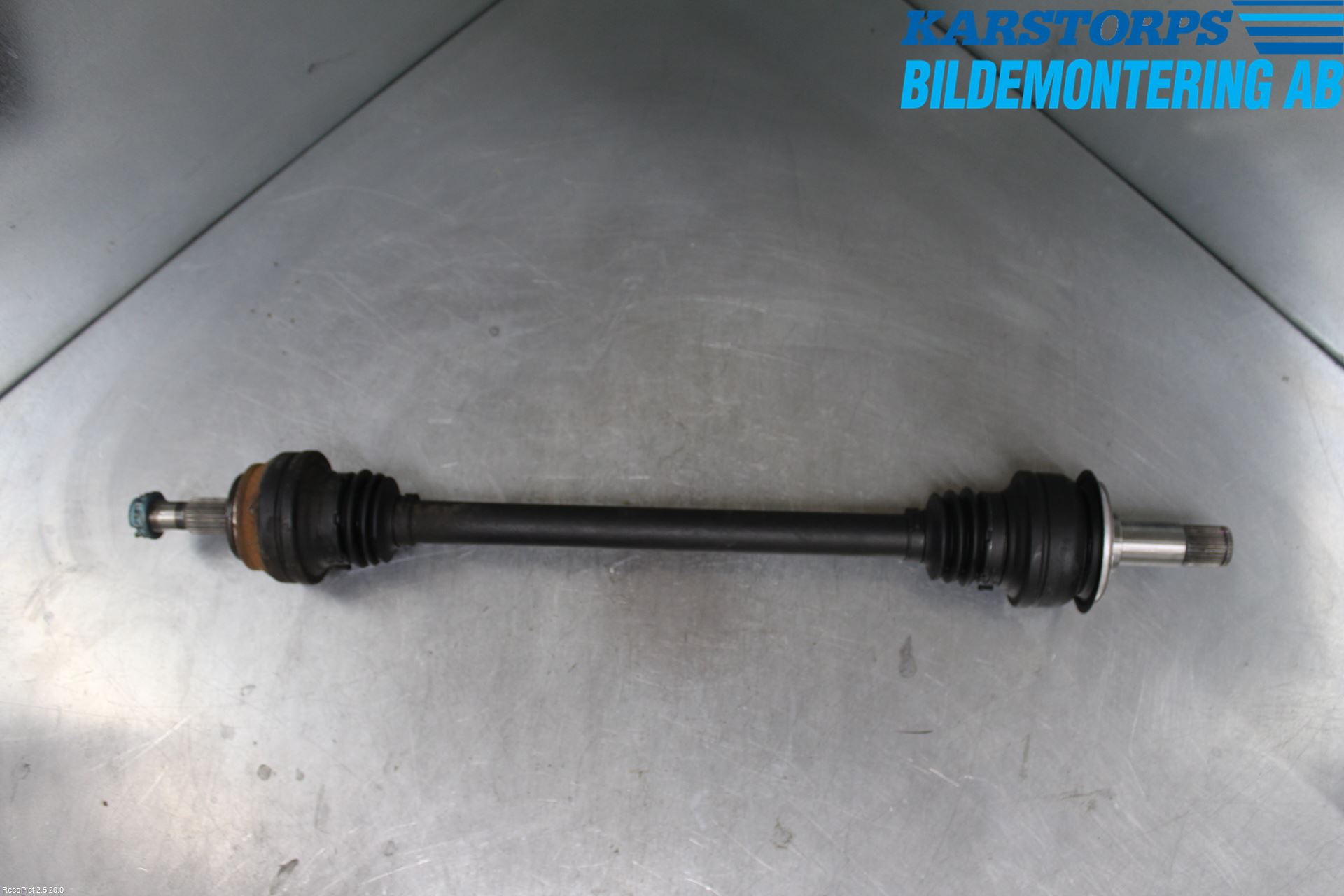 Mercedes-Benz MB E-KLASS (W213) 16-23 Drivaxel Bak Höger