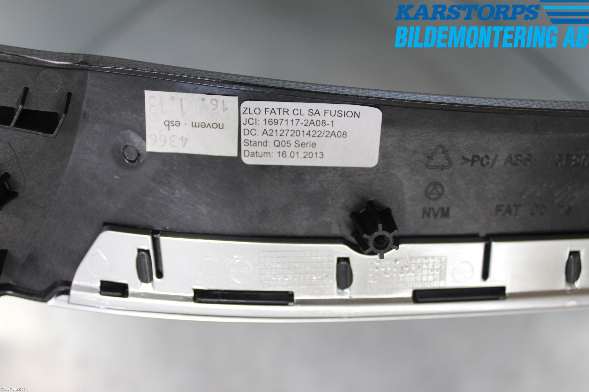 Mercedes-Benz MB E-KLASS (W212) 09-16 Dörrklädsel Inlägg-List Hö