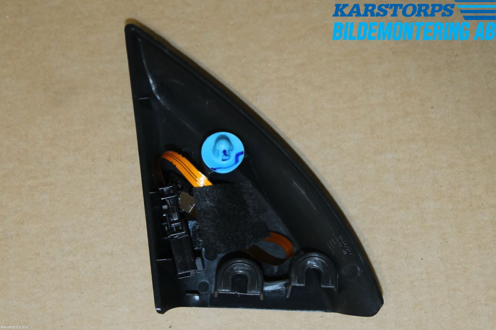 Volvo V40 12-19 Dörrklädsel Inlägg-List Hö