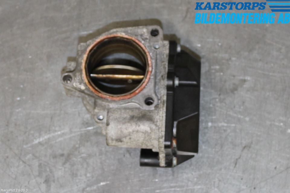 Volkswagen VW CADDY      04-10 Injspjällhus