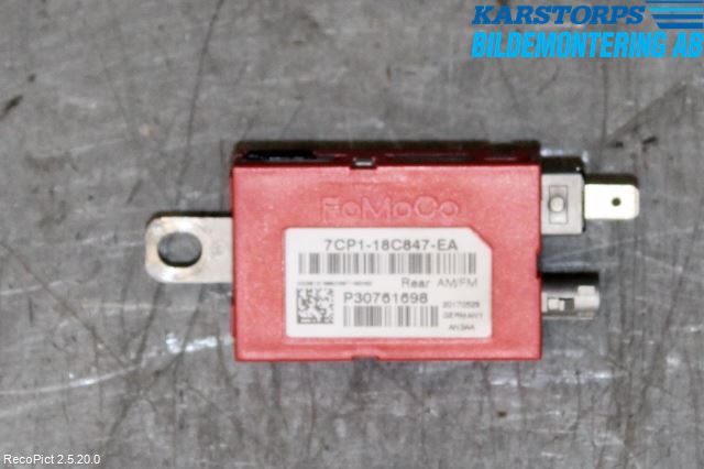 Volvo V40 12-19 Antennförstärkare