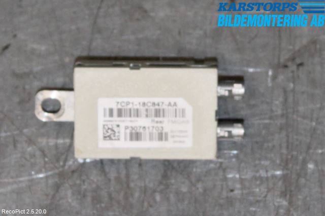 Volvo V40 12-19 Antennförstärkare