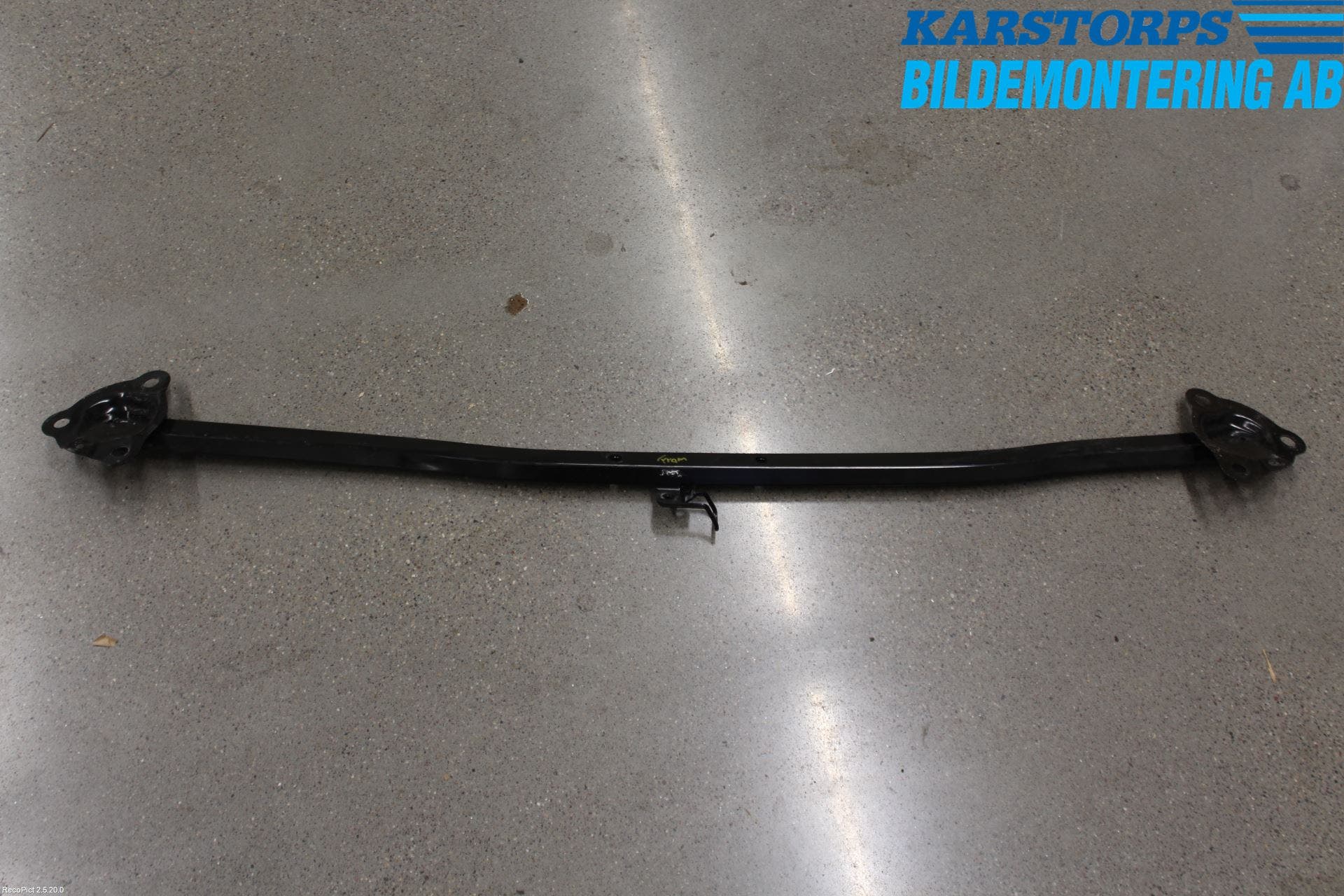 Volvo V40 12-19 Fjäderbensstag