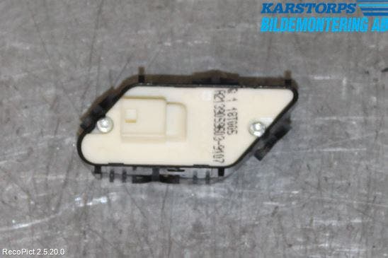 Mercedes-Benz MB E-KLASS (W213) 16-23 Strömställare Centrallås
