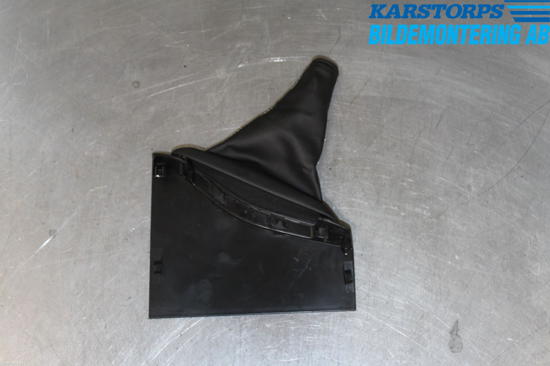 Volvo V40 12-19 Handbromsspak Damask-Skydd