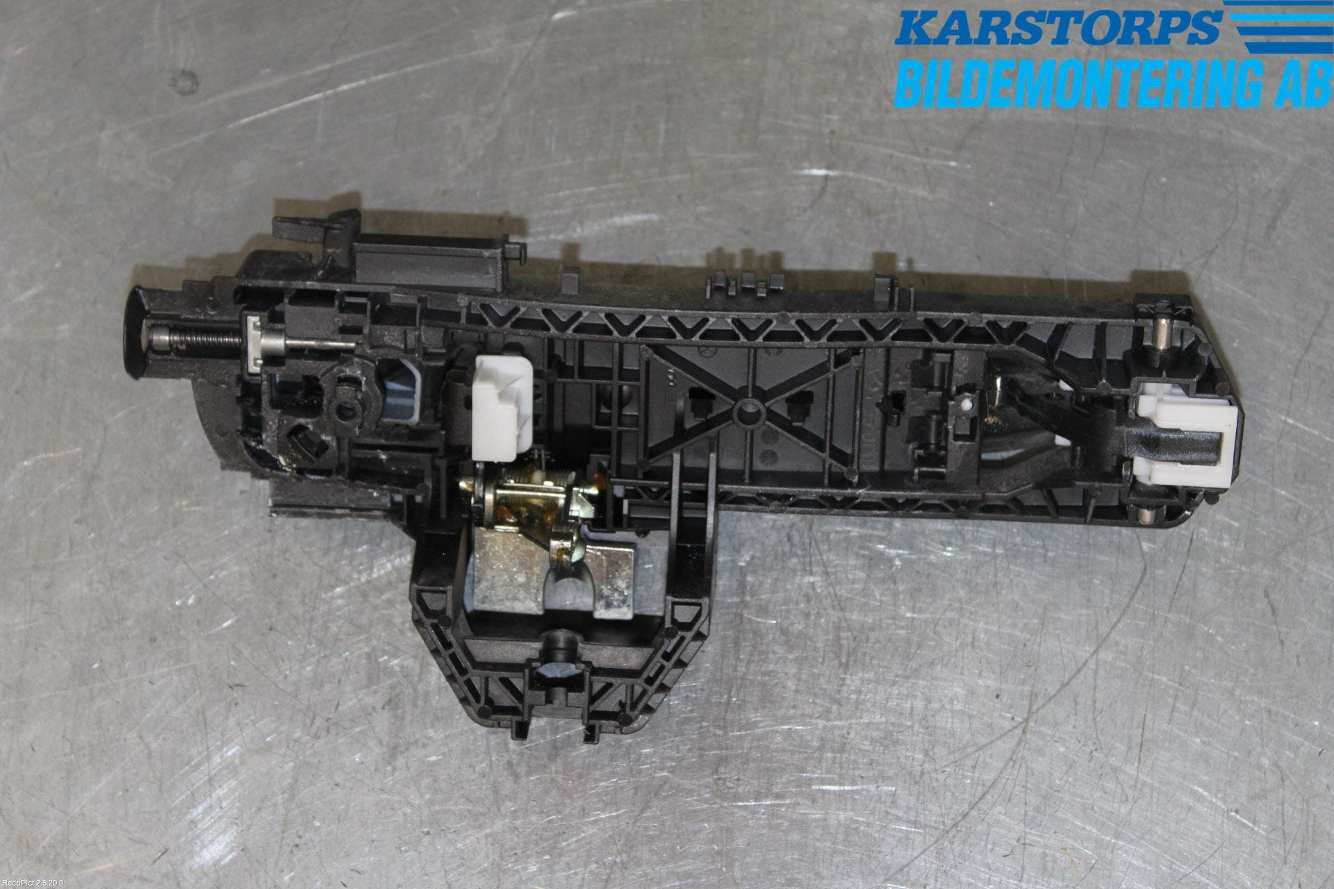 Mercedes-Benz MB E-KLASS (W212) 09-16 Dörrhandtag Yttre Vä