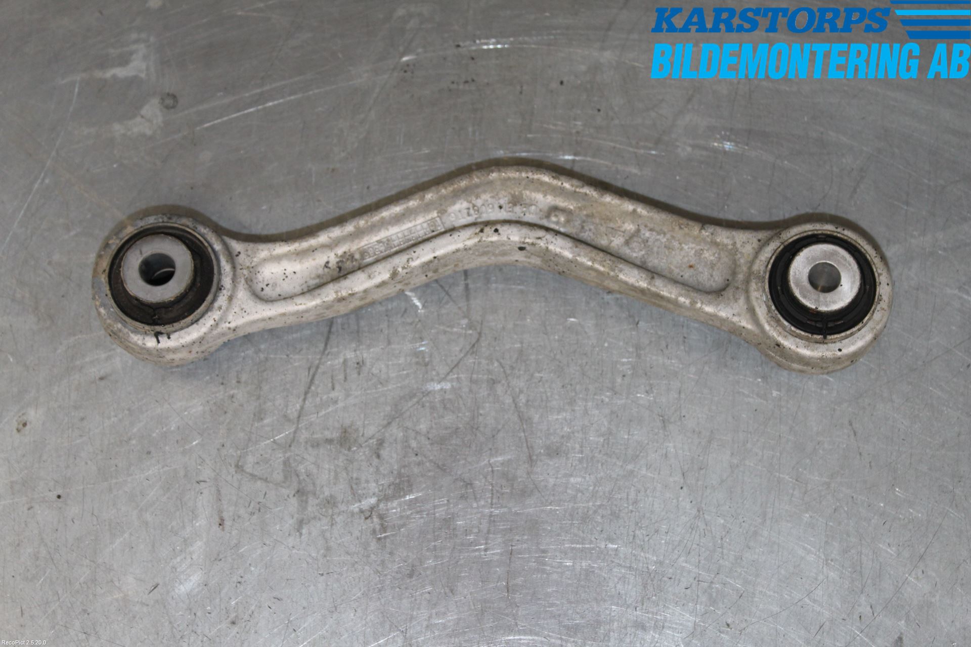 BMW 5 F10/F11/F18 09-17 Bärarm Bak Övre Höger