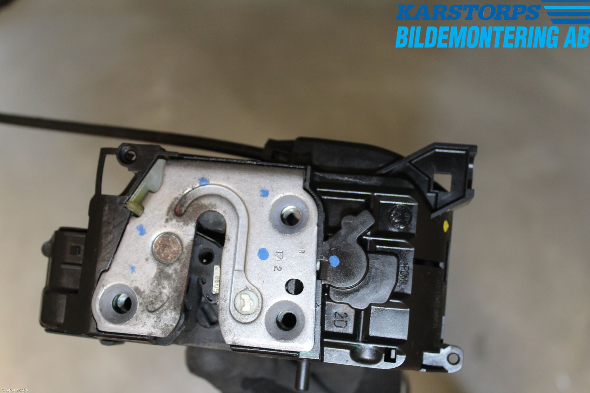 Renault CLIO III  09-12 Låskista-Dörrlås