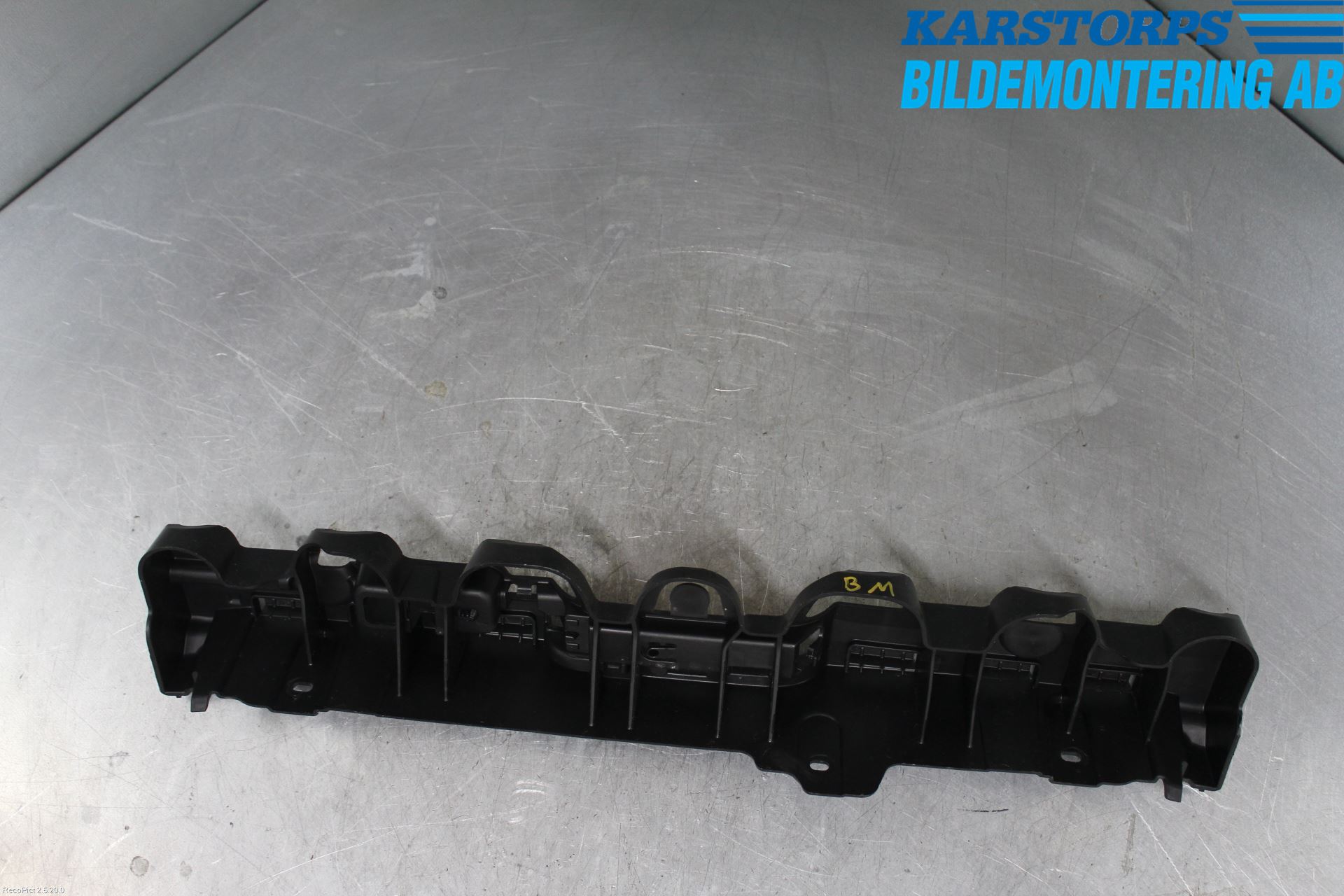 Renault CLIO IV 12-16 Stötfsidostycke Mellanlägg