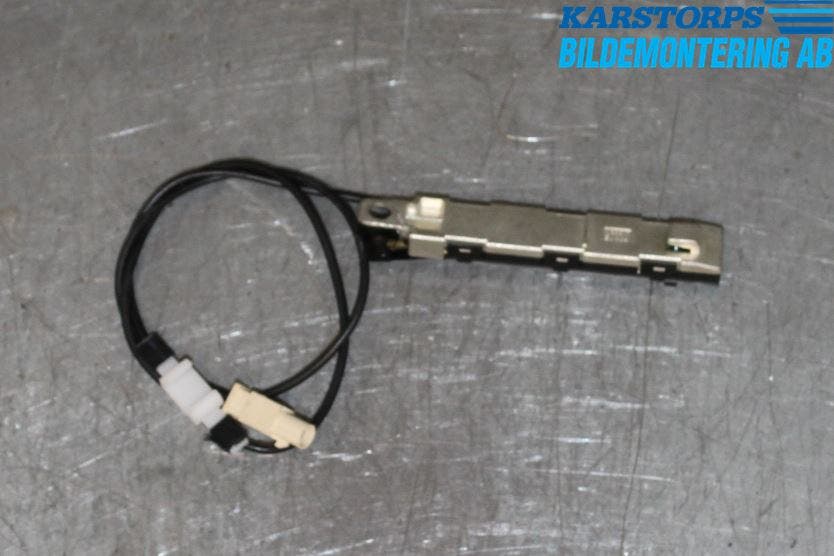Volkswagen VW GOLF V 04-09 Antennförstärkare