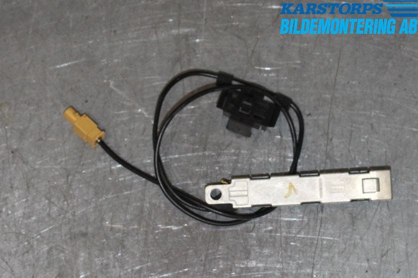 Volkswagen VW GOLF V 04-09 Antennförstärkare