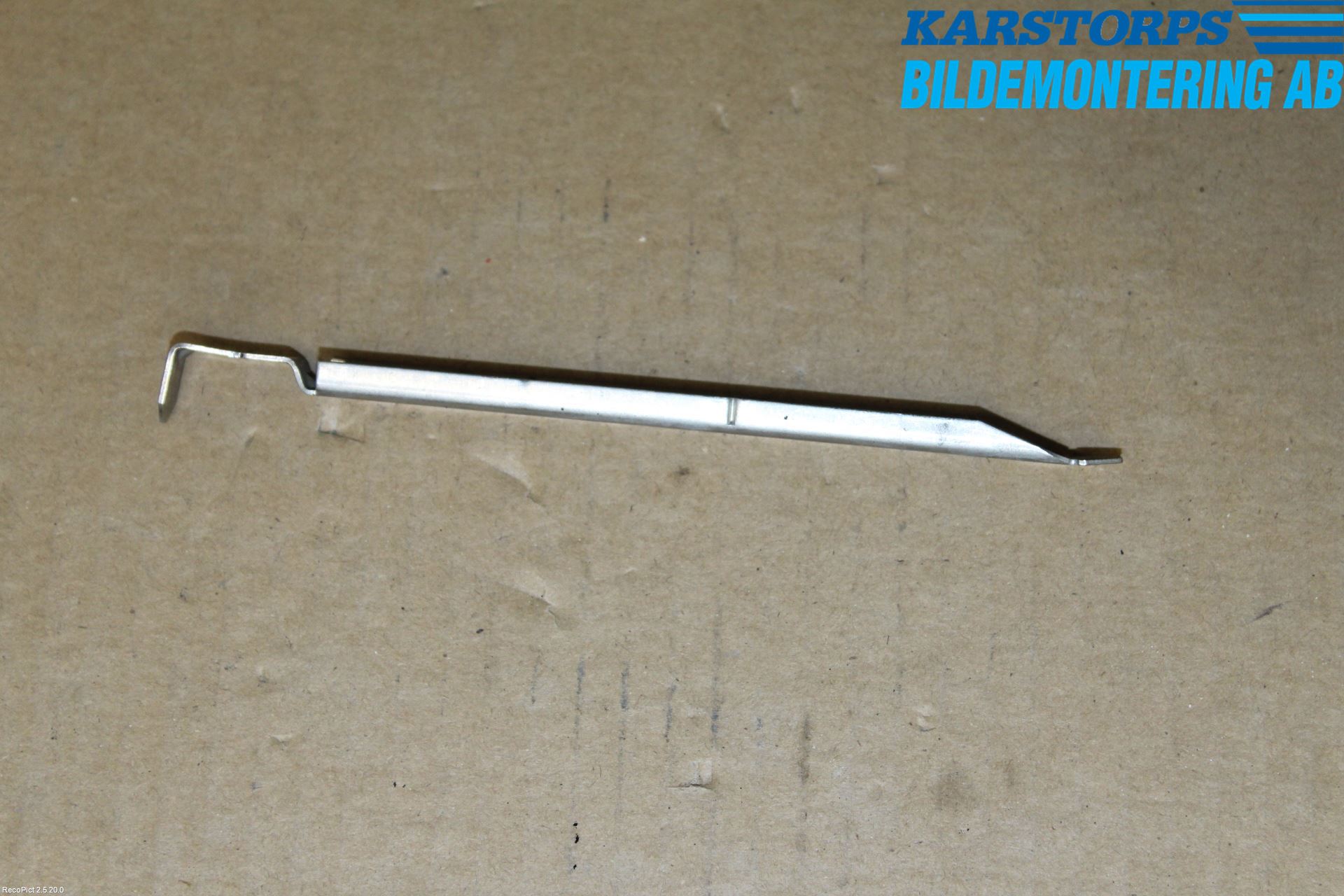 Volvo V50 04-07 Strålkast Fästsarg