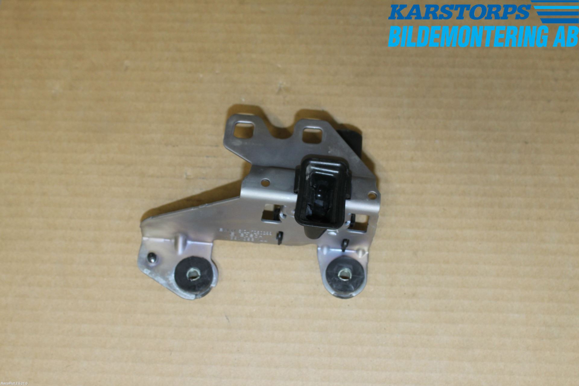 BMW 5 F10/F11/F18 09-17 Låskista Baklucka