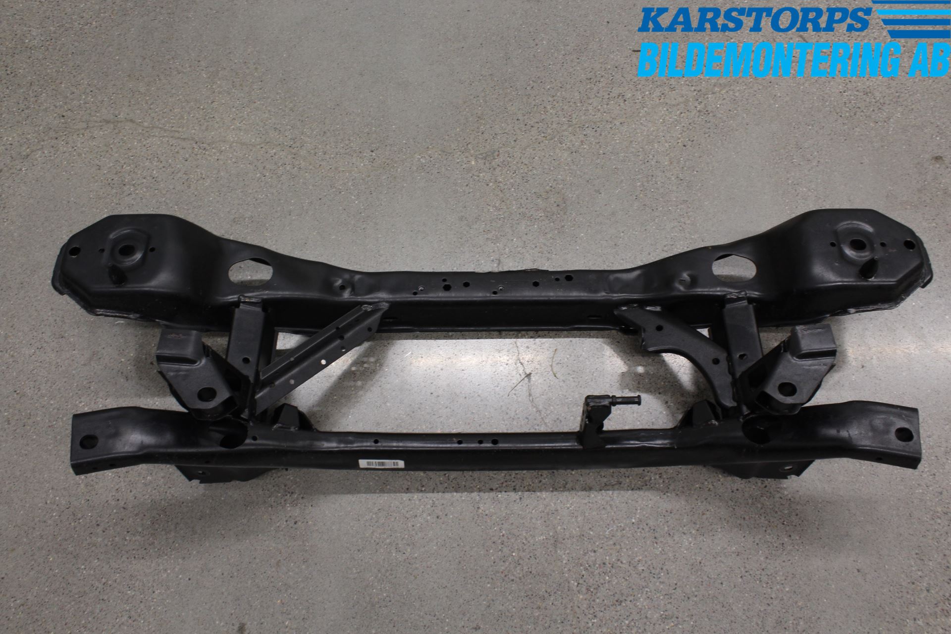 Volvo V40 12-19 Bakaxelbalk