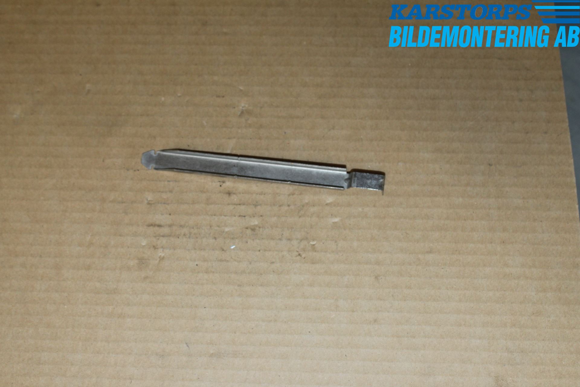 Volvo V50 08-12 Strålkast Fästsarg