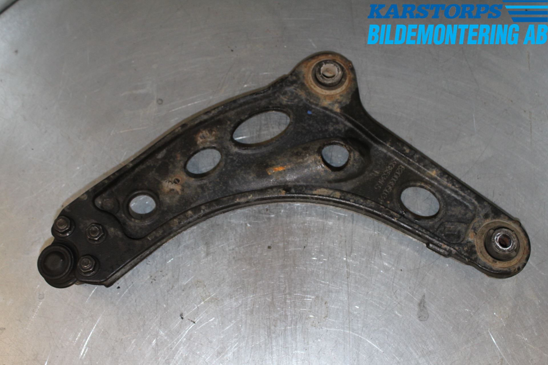 Renault TRAFIC   02-14 Bärarm Fram Undre Hö