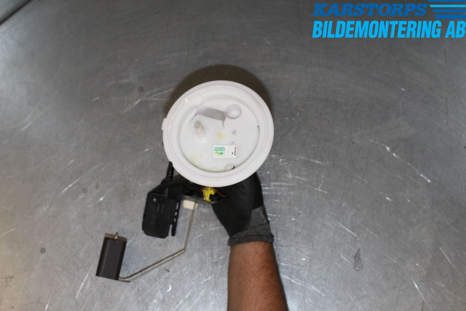 BMW 5 E60/61 Sed/Tou 02-10 Givare Tank