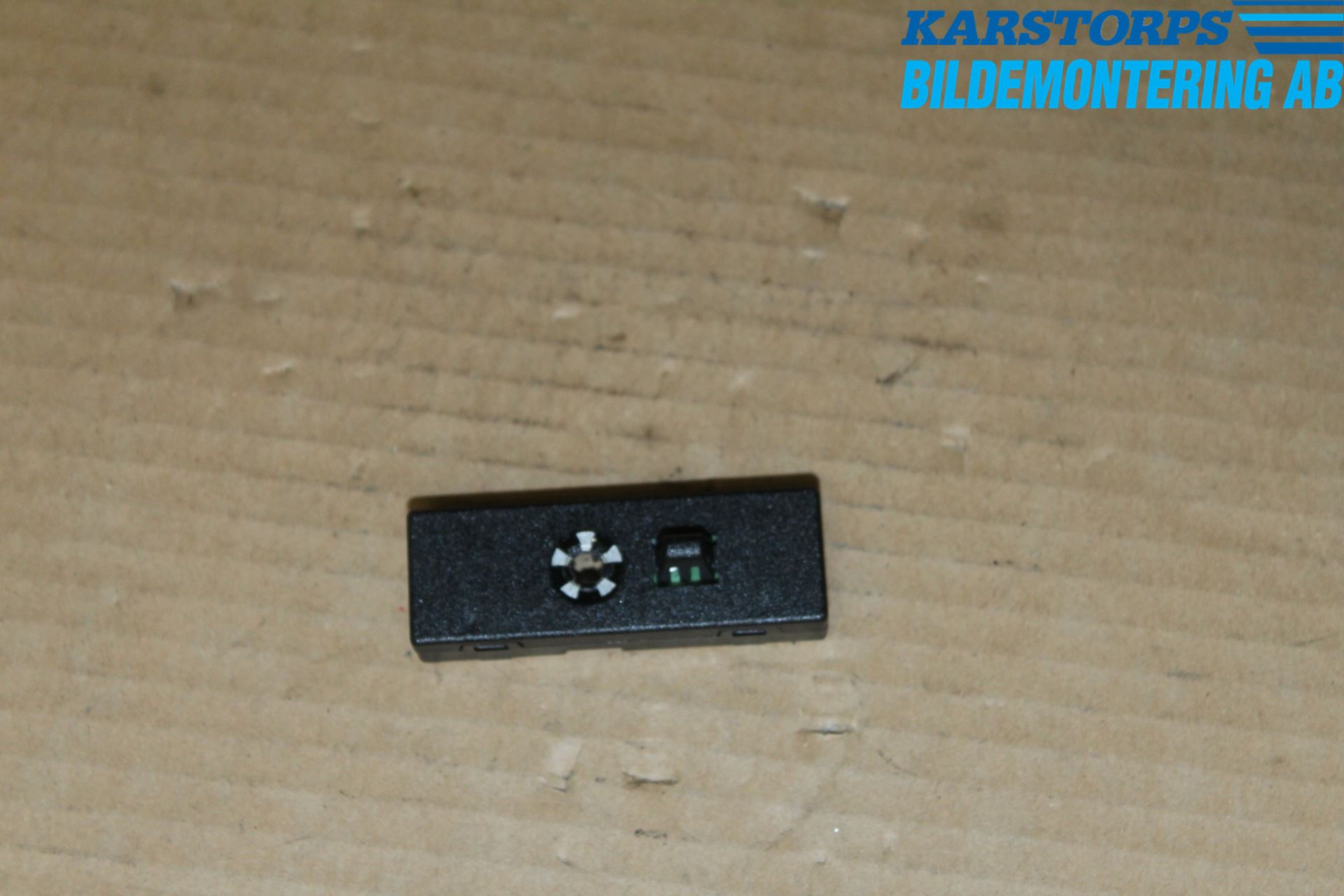 Volvo V40 12-19 Antennförstärkare