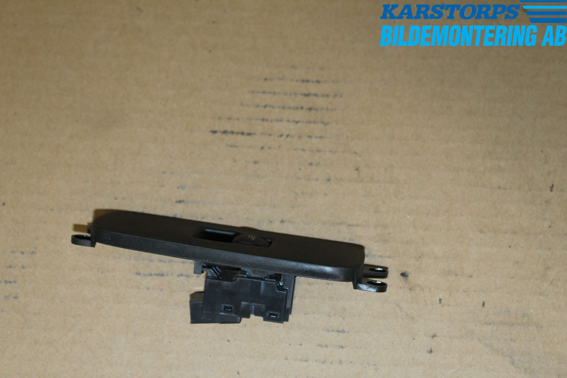 Volvo V60 14-18 Strömställare Elhiss