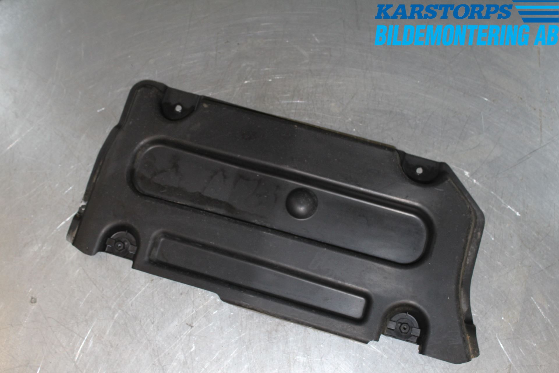 Mercedes-Benz MB E-KLASS (W212) 09-16 Batterilåda-Fäste-Hållare