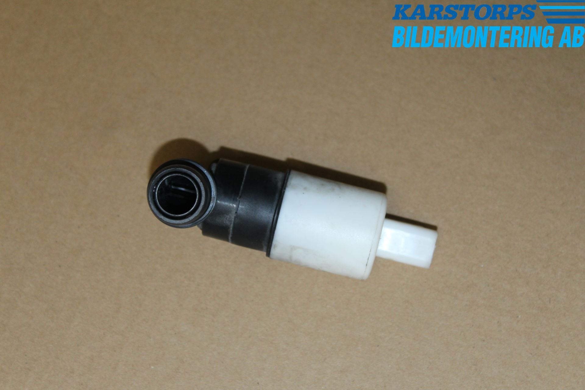 Renault TRAFIC   02-14 Spolarpump Vindruta