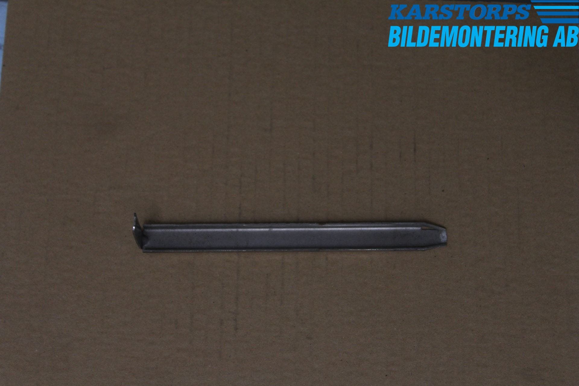 Volvo S40 04-07 Strålkast Fästsarg