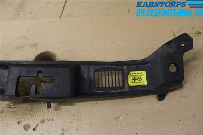 Volvo V50 04-07 Täckplast Front