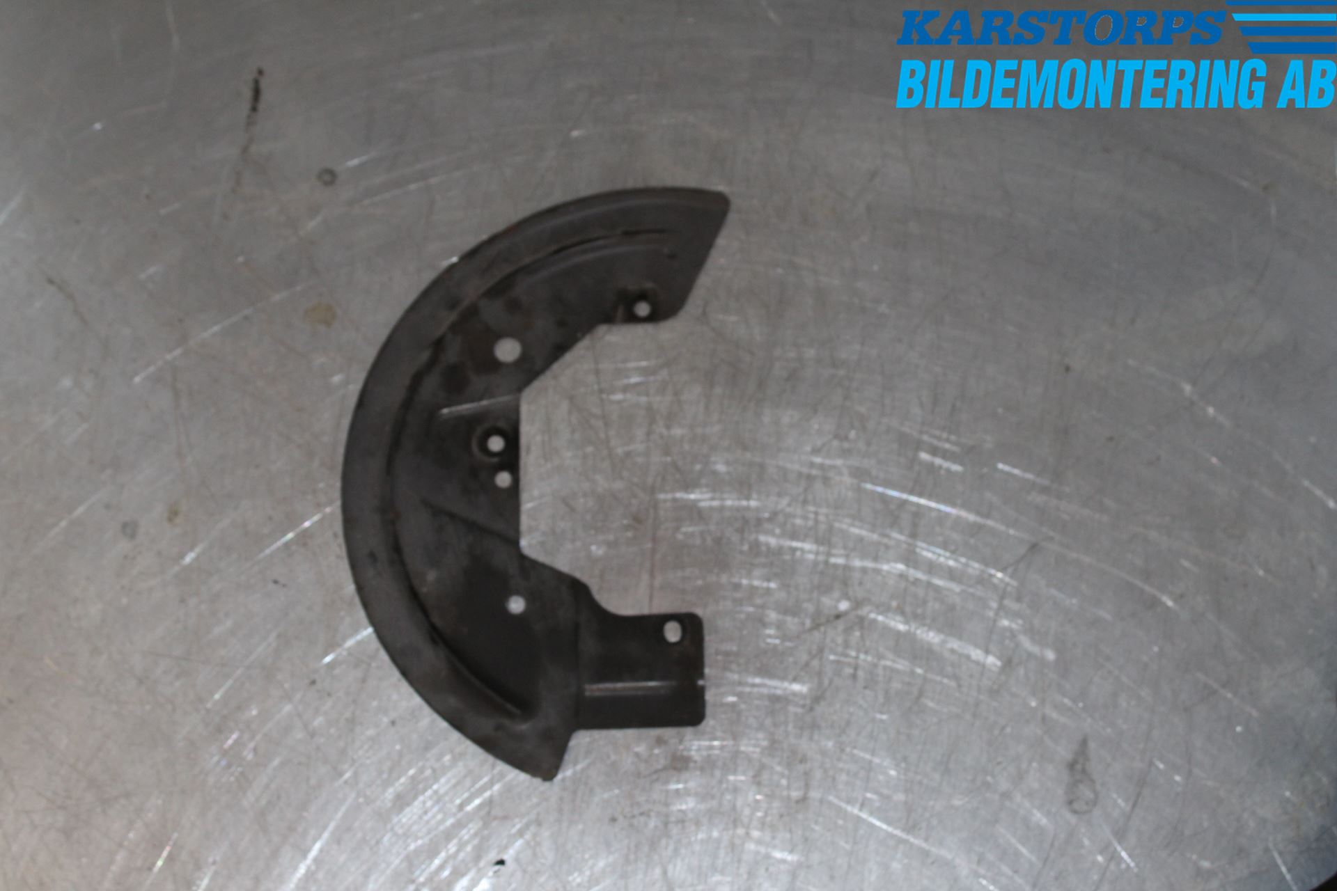 Renault CAPTUR 13-19 Bromssköld Fram