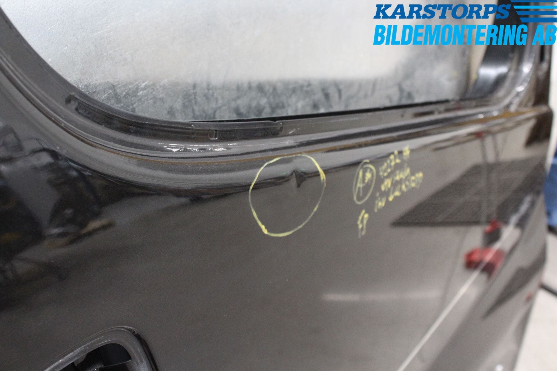 Renault TRAFIC 02-14 Dörr Fram Höger