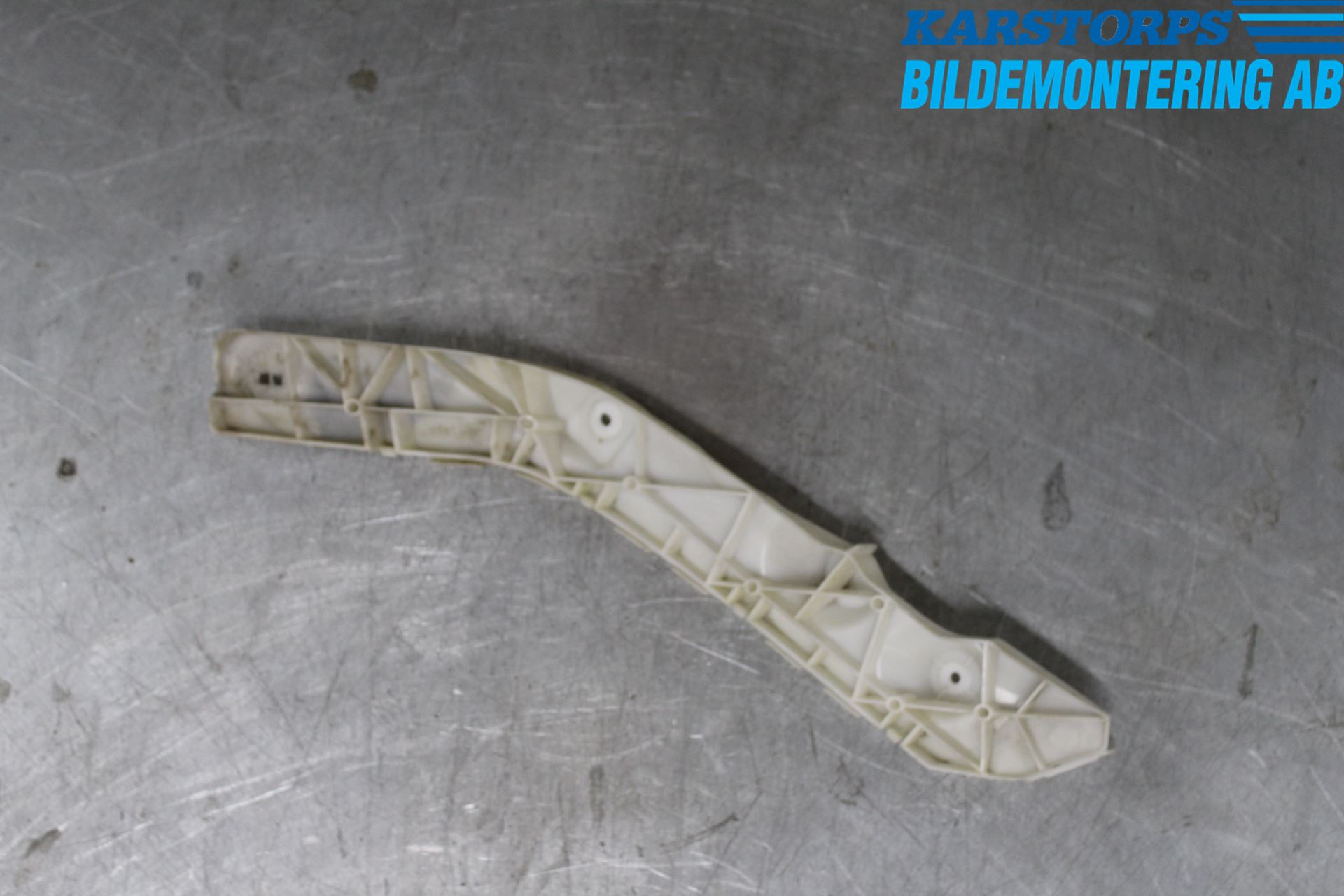 Mazda RX8 Stötfångarfäste Bak Hö