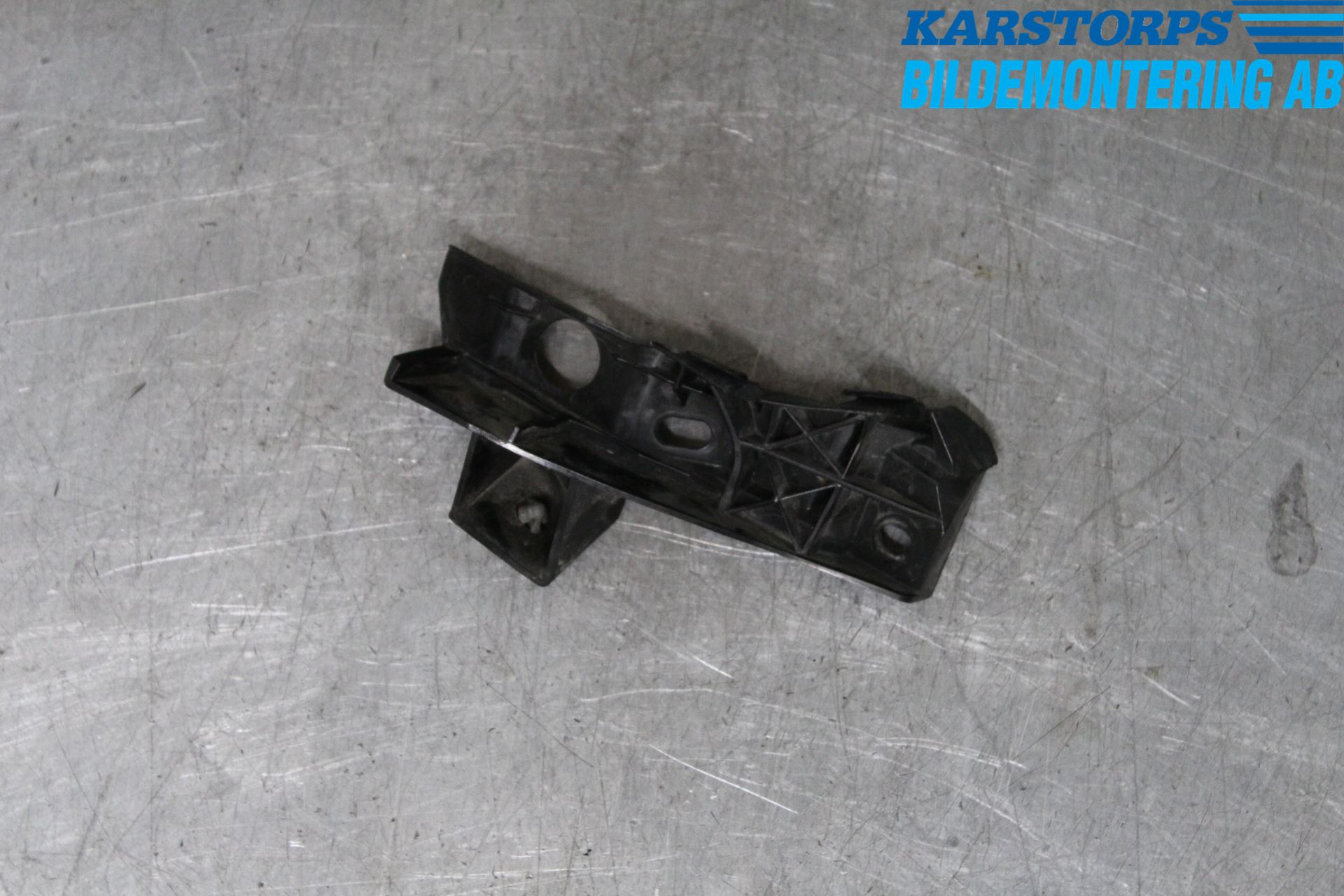 Mazda RX8 Stötfångarfäste Fram Hö