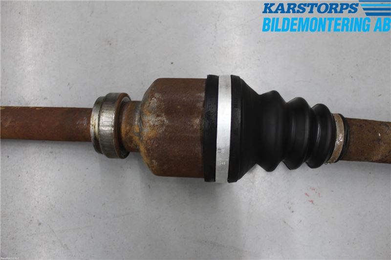 Peugeot 407 Drivaxel Fram Höger