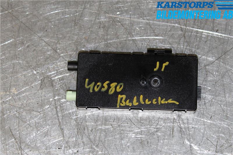 BMW 1 F20/F21 11-19 Antennförstärkare