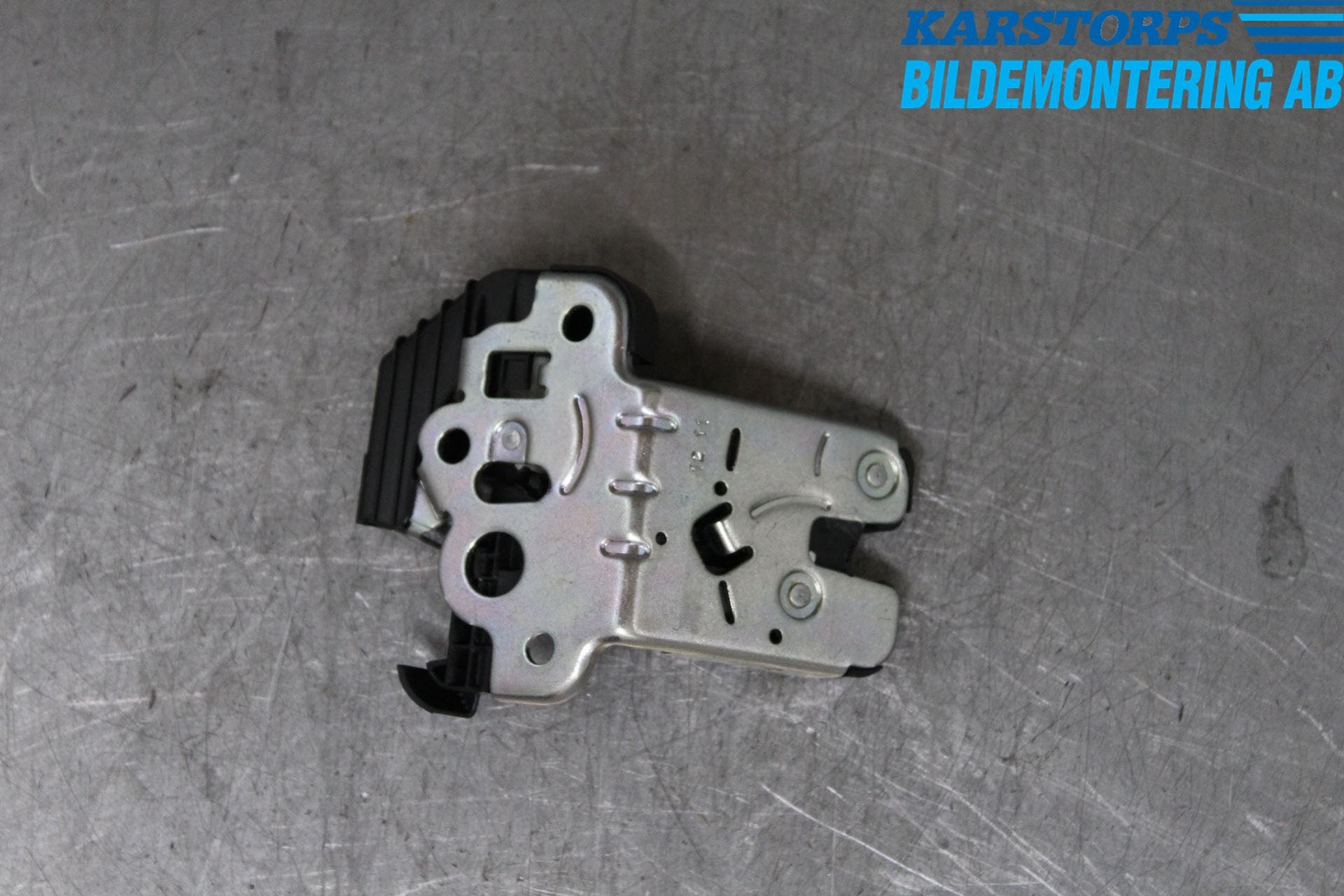 Audi A6/S6 4G 11-18 Låskista Baklucka