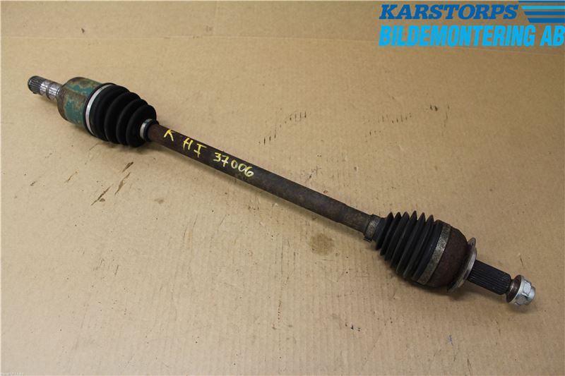 Subaru LEGACY    04-06 Drivaxel Fram Höger