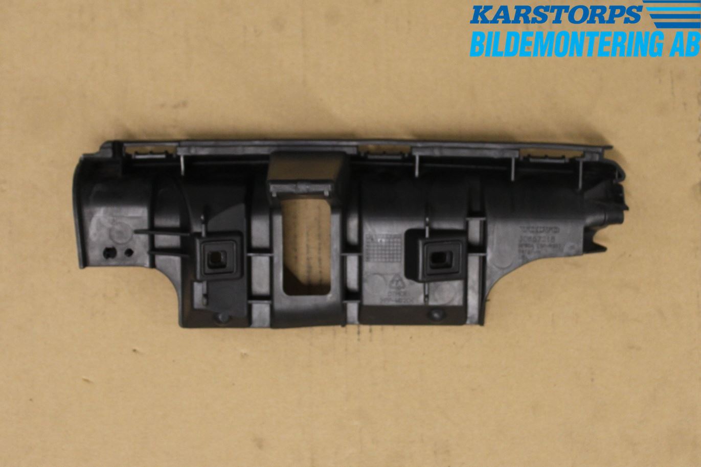 Volvo C30 07-10 Stötfångarfäste Bak Vä