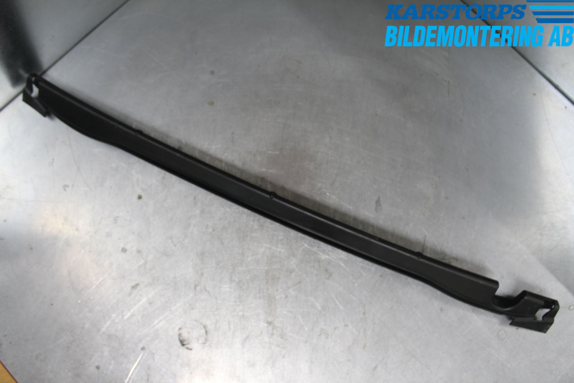 Volvo V70 08-13 Stötfsidostycke Mellanlägg