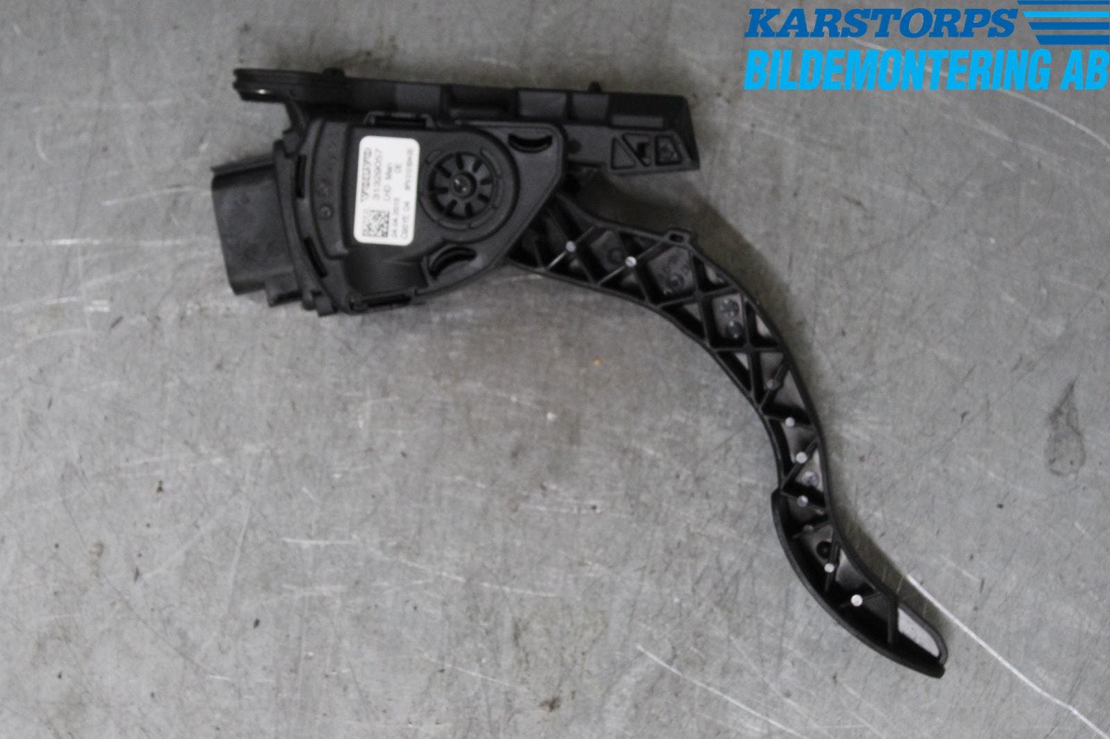 Volvo V70 14-16 Gaspedal