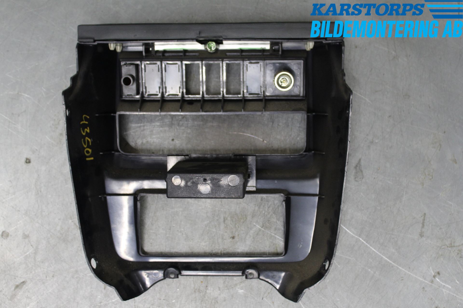 Volvo 240 88-93 Instrumentkonsoll Mitt